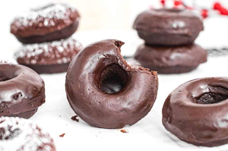 Rezept Vegane Donuts mit Schokoladenglasur
