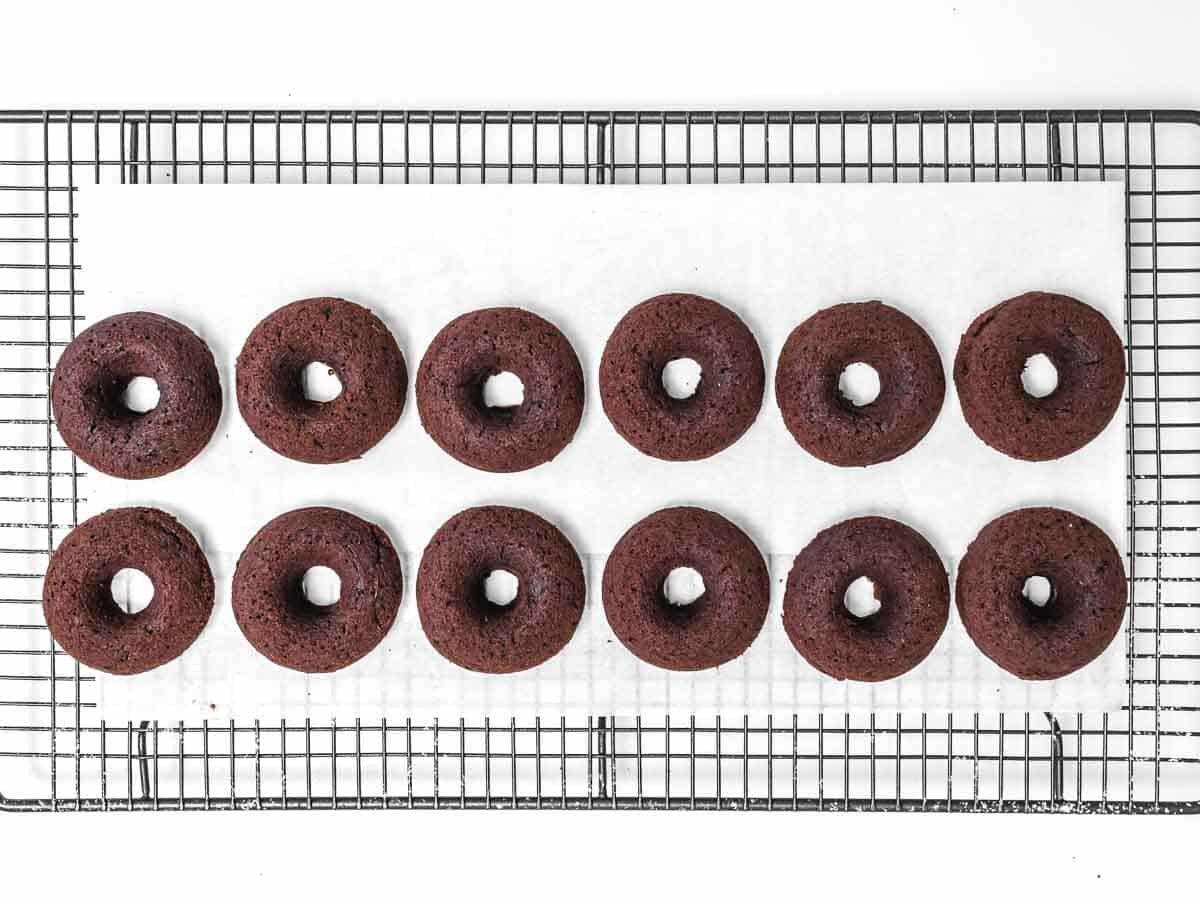 Chocolate donuts 5 2024 | grosskochberg