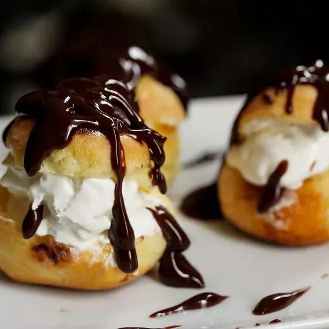 i145542 profiteroles au chocolat 2024 | grosskochberg