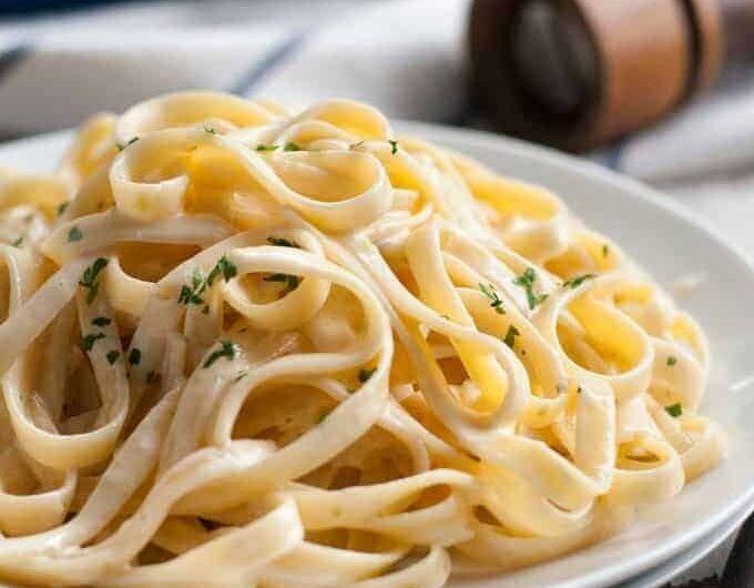 Fettuccine Alfredo