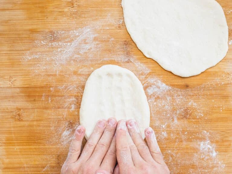 Flatbread pizza recipe 13 768x576 1 2024 | grosskochberg