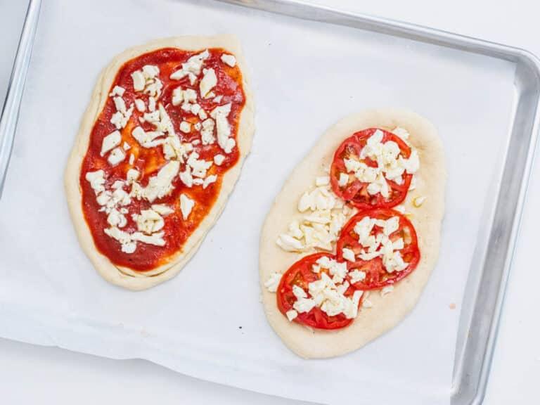 Flatbread pizza recipe 19 768x576 1 2024 | grosskochberg